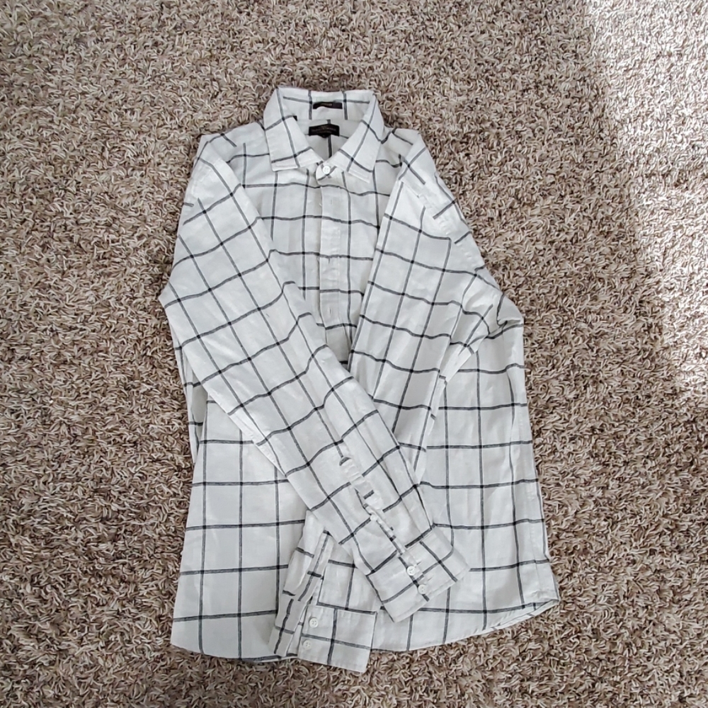 Rodd & Gunn sportmans shirt.